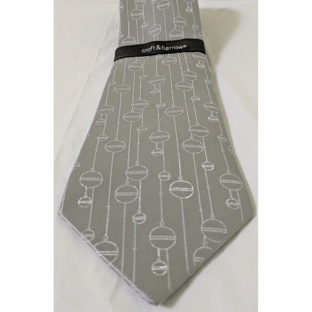 NWT Croft & Barrow Silver Silk/Metallic Tie Ornaments Christmas Formal 57 x 3.75